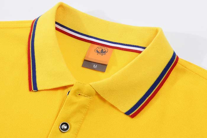 200克CVC面料間條衣領(lǐng)配織帶門瞳短袖POLO衫工作服定做之衣領(lǐng)細節(jié)圖